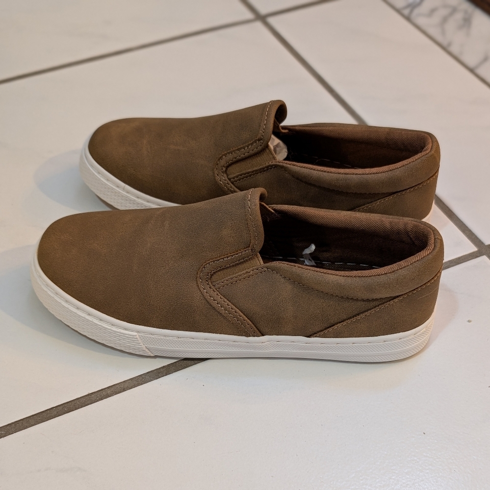 Boys Slip On Sneakers - Tan - Youth Size 3
